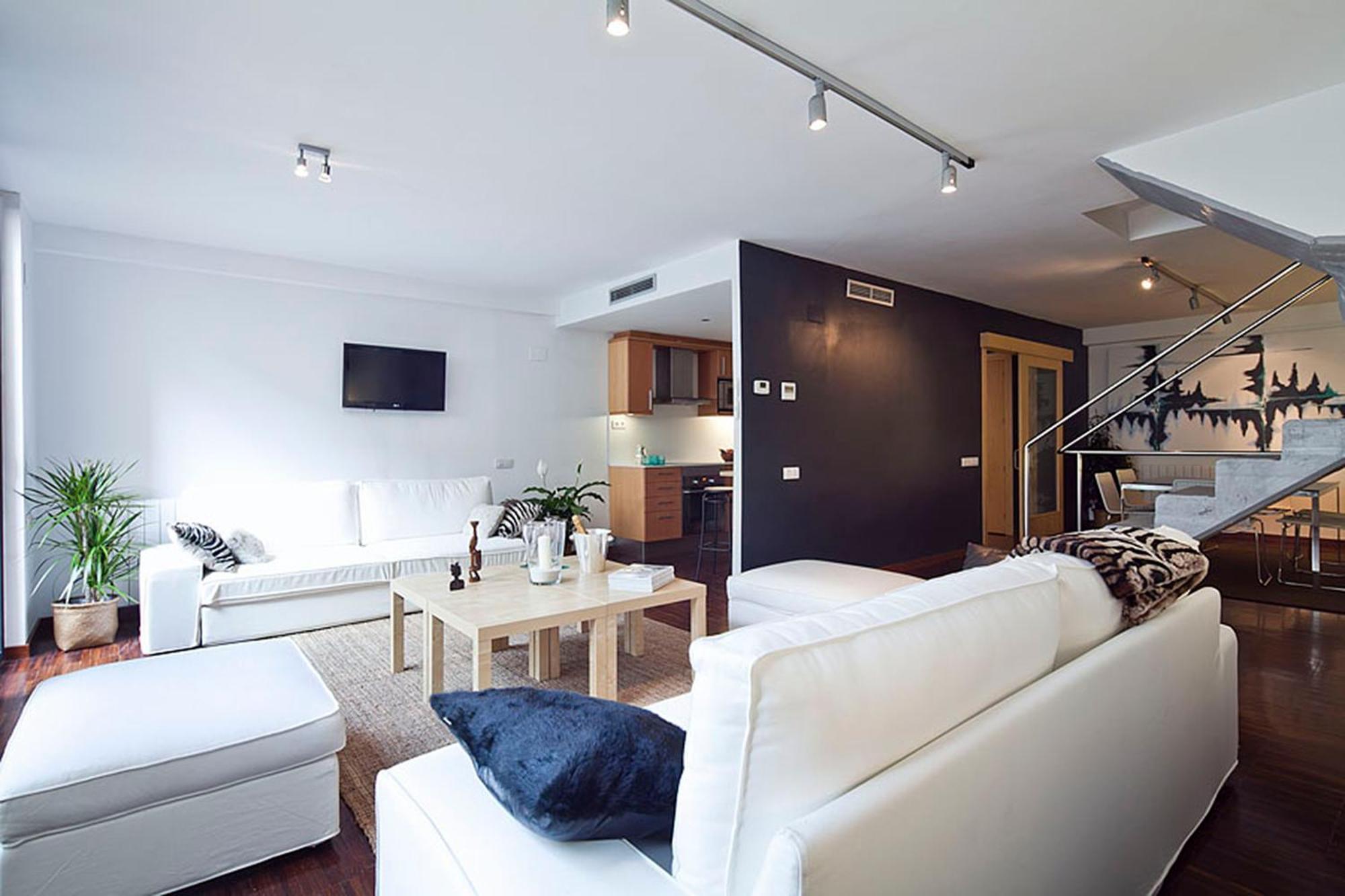 Apartment Barcelona Rentals - Private Pool And Garden Center الغرفة الصورة