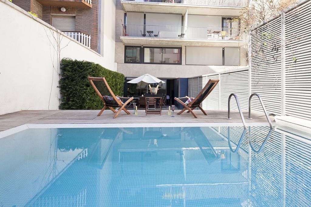 Apartment Barcelona Rentals - Private Pool And Garden Center المظهر الخارجي الصورة