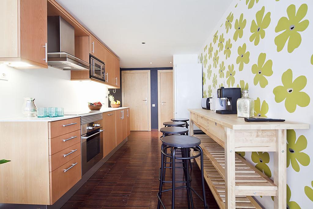 Apartment Barcelona Rentals - Private Pool And Garden Center المظهر الخارجي الصورة